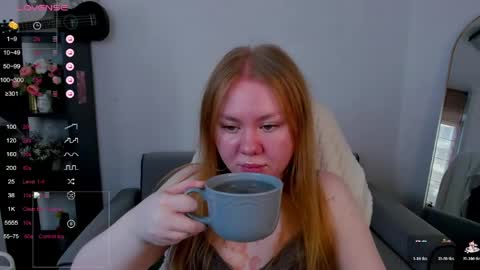 alexaabee online show from June 3, 8:06 am