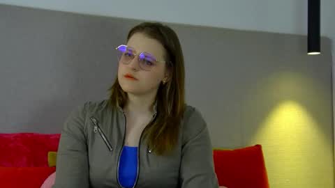 Snapshot of alexaavery chatting on June 7, 6:50 am AlexaAvery online show from June 7, 6:50 am