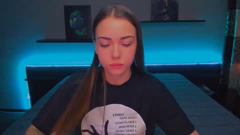 Snapshot of alexabarkley chatting on December 30, 3:14 am angel online show from December 30, 3:14 am