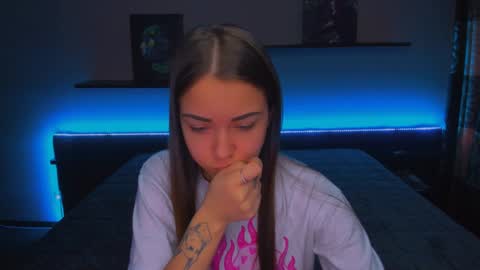 Snapshot of alexabarkley chatting on January 13, 3:34 am angel online show from January 13, 3:34 am