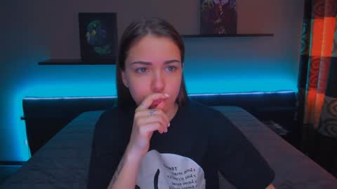 Snapshot of alexabarkley chatting on January 31, 3:09 am angel online show from January 31, 3:09 am