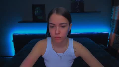 Snapshot of alexabarkley chatting on February 7, 3:12 am angel online show from February 7, 3:12 am