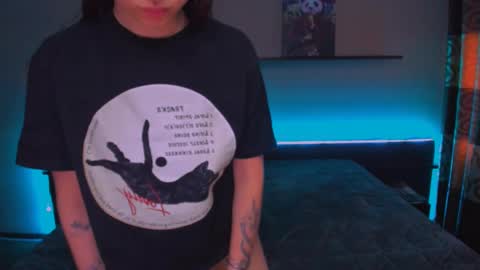 Snapshot of alexabarkley chatting on February 14, 6:12 am angel online show from February 14, 6:12 am