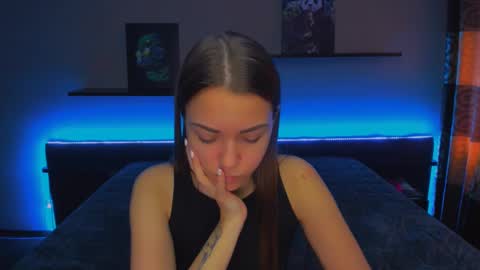 Snapshot of alexabarkley chatting on February 26, 6:26 am angel online show from February 26, 6:26 am