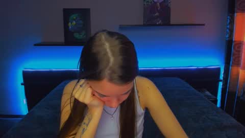 Snapshot of alexabarkley chatting on March 6, 6:30 am angel online show from March 6, 6:30 am