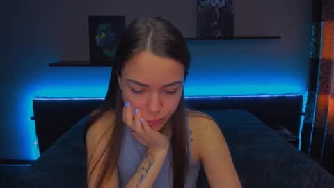 Snapshot of alexabarkley chatting on March 7, 3:19 am angel online show from March 7, 3:19 am