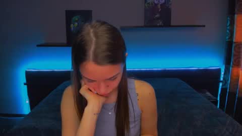 Snapshot of alexabarkley chatting on March 7, 6:57 am angel online show from March 7, 6:57 am