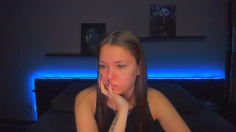 Snapshot of alexabarkley chatting on February 23, 12:30 am angel online show from February 23, 12:30 am