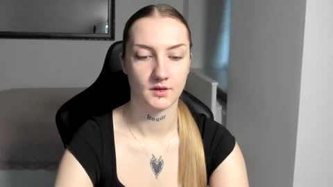 Alexa online show from November 14, 11:42 am