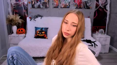 AlexaHarmon online show from October 16, 7:20 am