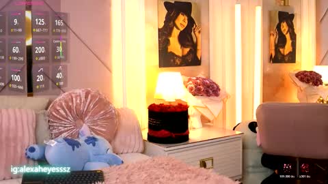 Snapshot of alexaheyess chatting on April 28, 4:17 am Alexa online show from April 28, 4:17 am