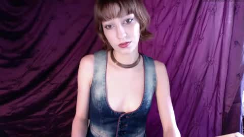 Snapshot of alexahornygirl chatting on May 27, 10:01 am Alexa online show from May 27, 10:01 am