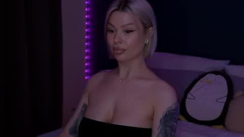 Alexa Mason online show from May 15, 11:45 pm