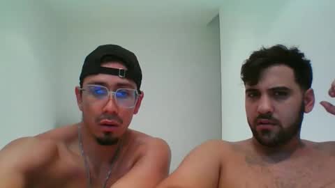 Snapshot of alexandbrandom chatting on September 17, 10:55 pm Dotados online show from September 17, 10:55 pm