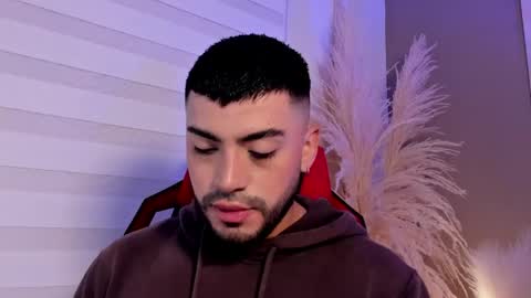 Alexander Diaz online show from May 4, 2:02 pm