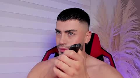 Alexander Diaz online show from May 18, 12:44 pm