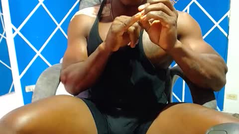 Snapshot of alexander_megan chatting on October 17, 1:25 pm alexander online show from October 17, 1:25 pm