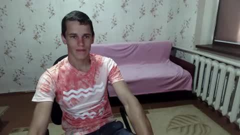 Snapshot of alexanderstrongs chatting on July 31, 7:41 am alexanderstrongs online show from July 31, 7:41 am