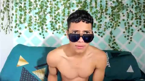 chicos hot online show from September 28, 1:16 pm