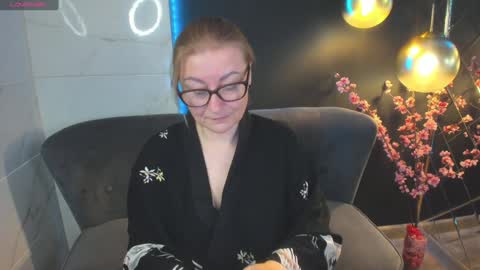 Alexandra online show from December 22, 1:55 pm