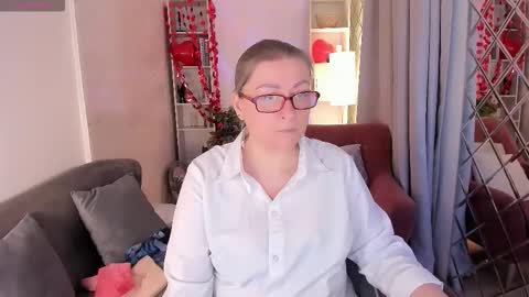 Alexandra online show from February 22, 9:02 pm