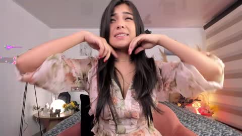 Alexandra Rodriguez online show from January 14, 11:37 pm