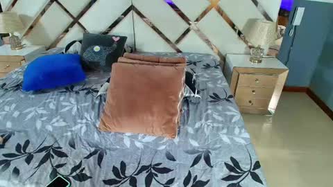 Snapshot of alexandra_wonder69x chatting on December 11, 2:30 am Alexandra ig alexandraax09 online show from December 11, 2:30 am