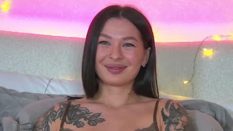 AlexandraBloom online show from January 13, 4:28 am