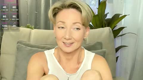 Snapshot of alexandrafix chatting on October 3, 12:46 pm Alexandra online show from October 3, 12:46 pm