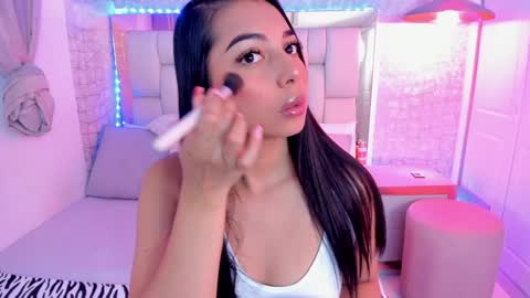 Alexandra Miller online show from December 9, 10:54 am