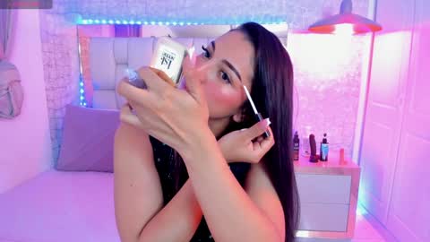 Alexandra Miller online show from December 26, 12:49 pm