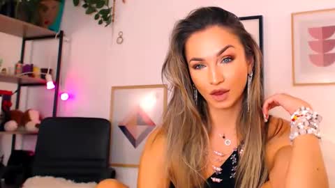 Snapshot of alexandrawooow chatting on October 31, 6:31 pm alexandrawooow online show from October 31, 6:31 pm