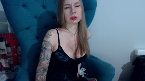 Snapshot of alexandrazaryanova chatting on December 13, 4:54 am Alexandra online show from December 13, 4:54 am