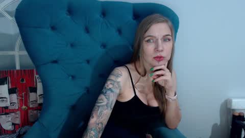 Snapshot of alexandrazaryanova chatting on January 29, 9:01 am Alexandra online show from January 29, 9:01 am