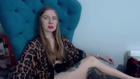Snapshot of alexandrazaryanova chatting on February 27, 4:53 pm Alexandra online show from February 27, 4:53 pm
