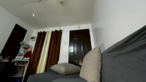 Snapshot of alexang2003 chatting on November 21, 4:16 pm adrianagreyson online show from November 21, 4:16 pm