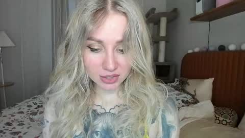Snapshot of alexarush chatting on April 13, 5:29 pm alexarush online show from April 13, 5:29 pm