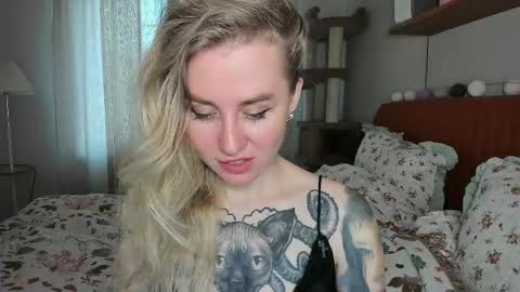 Snapshot of alexarush chatting on May 17, 5:31 pm alexarush online show from May 17, 5:31 pm