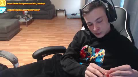 Alex online show from October 9, 2:15 pm