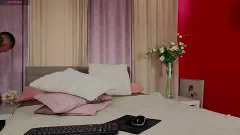 alexcolee online show from November 16, 2:33 pm