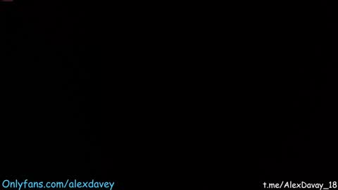 Snapshot of alexdavey chatting on January 26, 8:23 pm online show from January 26, 8:23 pm
