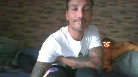 alexdelarge23 online show from October 31, 2:40 pm