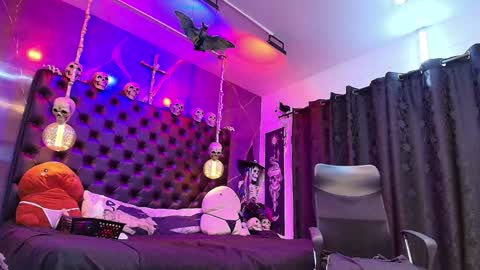 Snapshot of alexhoe_ chatting on January 2, 9:39 pm Alex online show from January 2, 9:39 pm