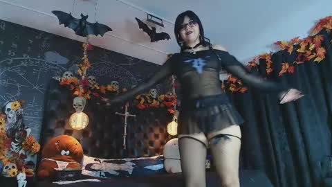 Snapshot of alexhoe_ chatting on October 5, 6:39 pm Alex online show from October 5, 6:39 pm