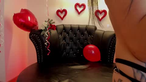 Snapshot of alexiacooperr chatting on February 12, 3:18 am Alexiaa Online 1430 to 2100 GMT-5 online show from February 12, 3:18 am