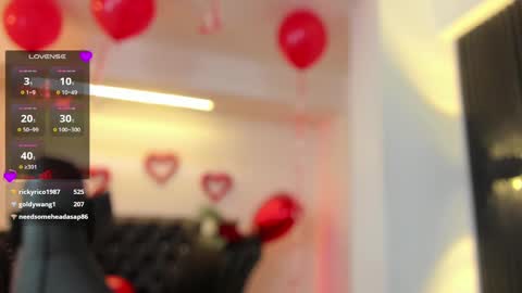 Snapshot of alexiacooperr chatting on February 19, 6:33 am Alexiaa Online 1430 to 2100 GMT-5 online show from February 19, 6:33 am