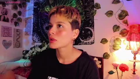 Snapshot of alexiafisher_ chatting on December 25, 11:31 pm Alex online show from December 25, 11:31 pm