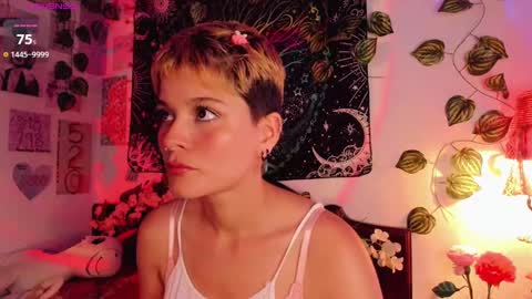 Snapshot of alexiafisher_ chatting on December 27, 12:39 am Alex online show from December 27, 12:39 am