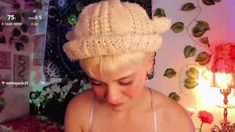 Snapshot of alexiafisher_ chatting on January 16, 2:09 am Alex online show from January 16, 2:09 am