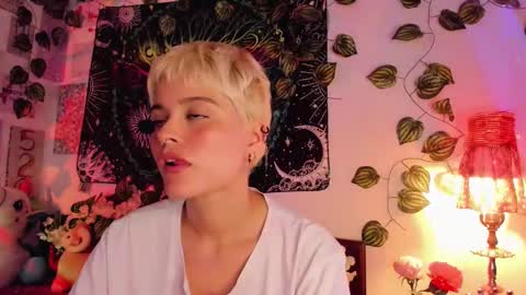 Snapshot of alexiafisher_ chatting on January 18, 9:24 pm Alex online show from January 18, 9:24 pm